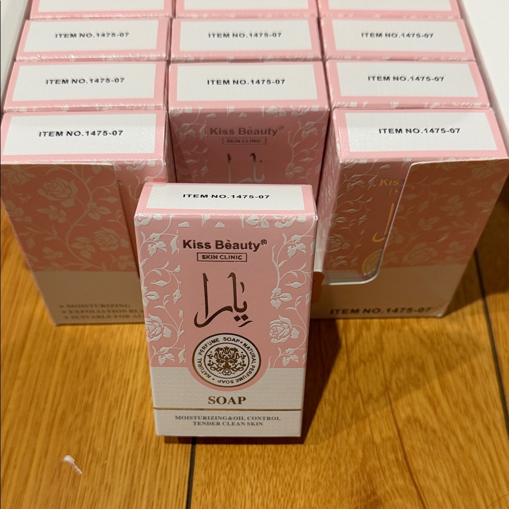 Kiss Beauty Pink Soap - Moisturizing Facial Cleanser
